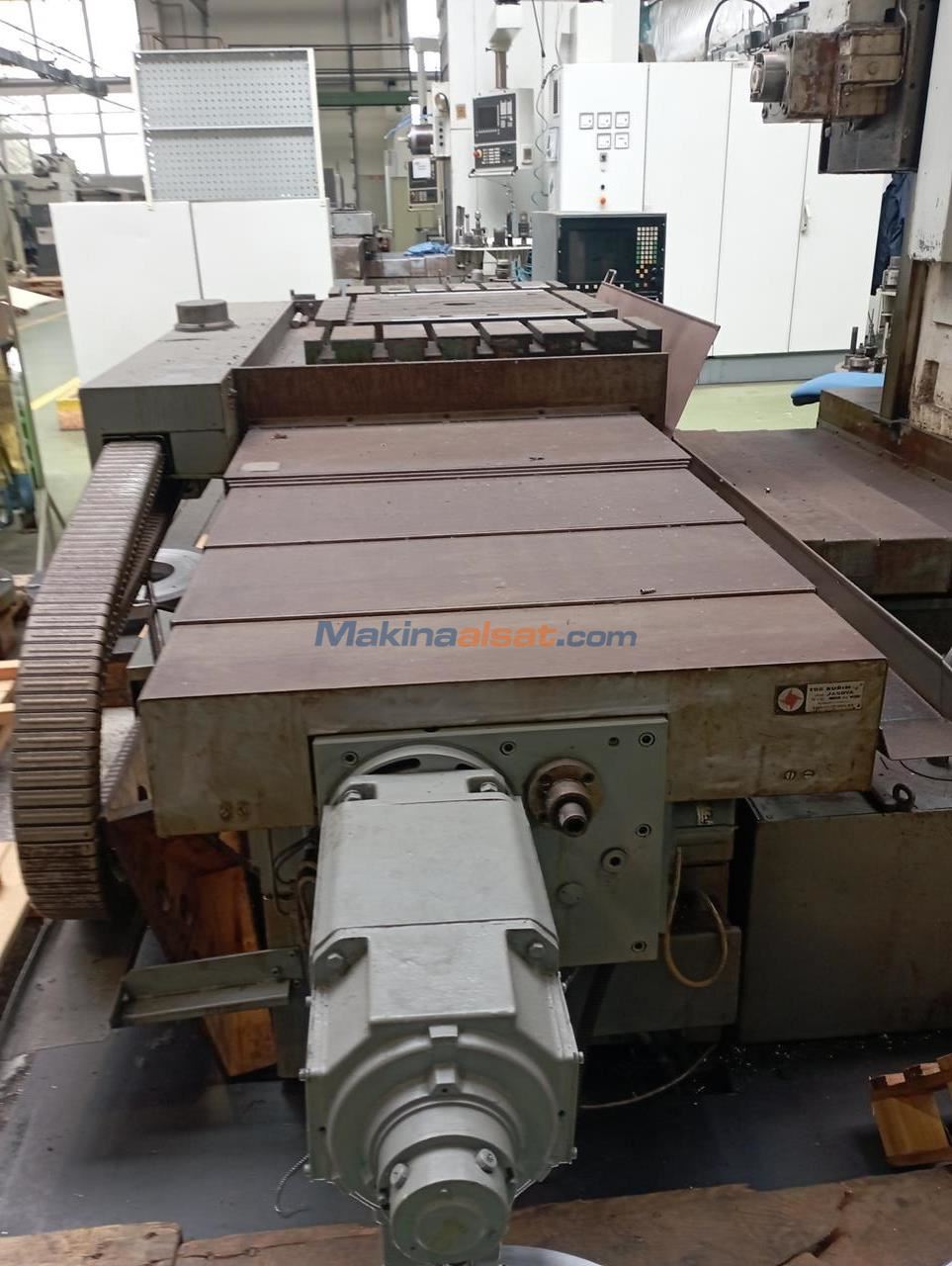 Table Boring Machine