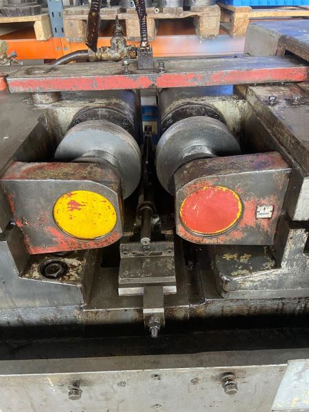 Thread rolling machine VEB UPW 25.1