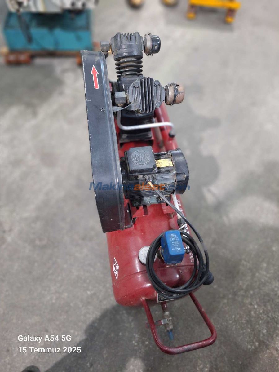 YİĞİTSAN 130 LT 8 BAR KOMPRESÖR