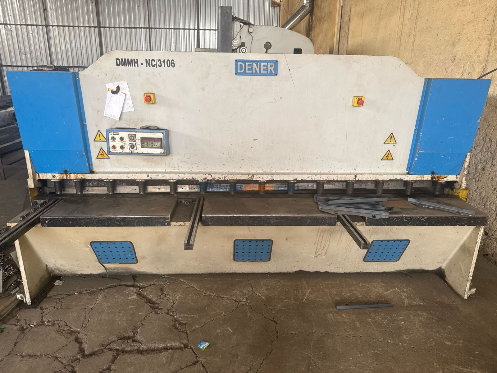3 METRE 6 MM HİDROLİK GİYOTİN MAKAS (TAKAS OLUR)