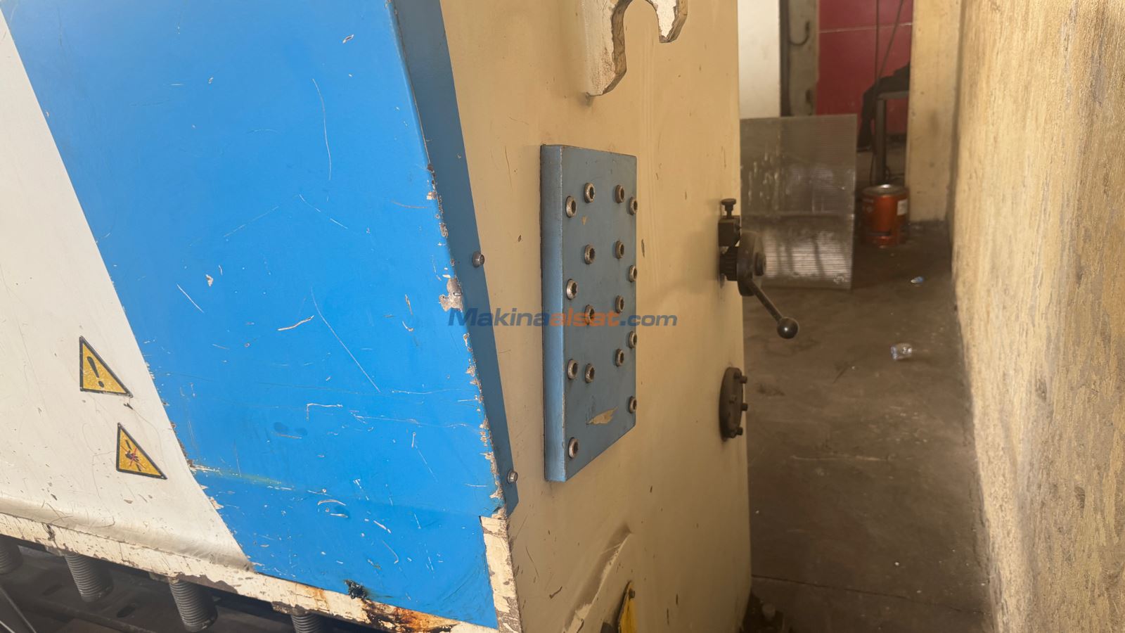 3 METRE 6 MM HİDROLİK GİYOTİN MAKAS (TAKAS OLUR)