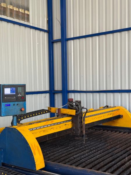 3000 x 6000 /  100 Amper HYPERTHERM Plazma