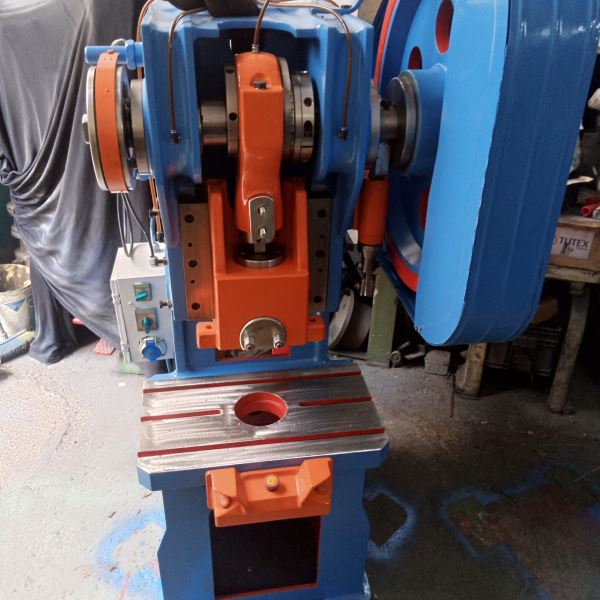 35 TONLUK PRES