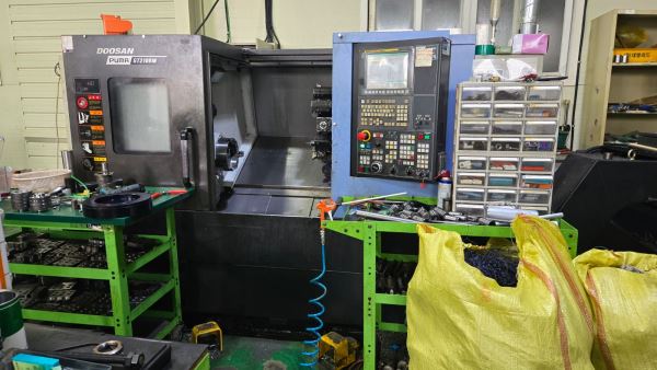 Doosan GT2100 M ( 2015 ) C Eksenli CNC Torna