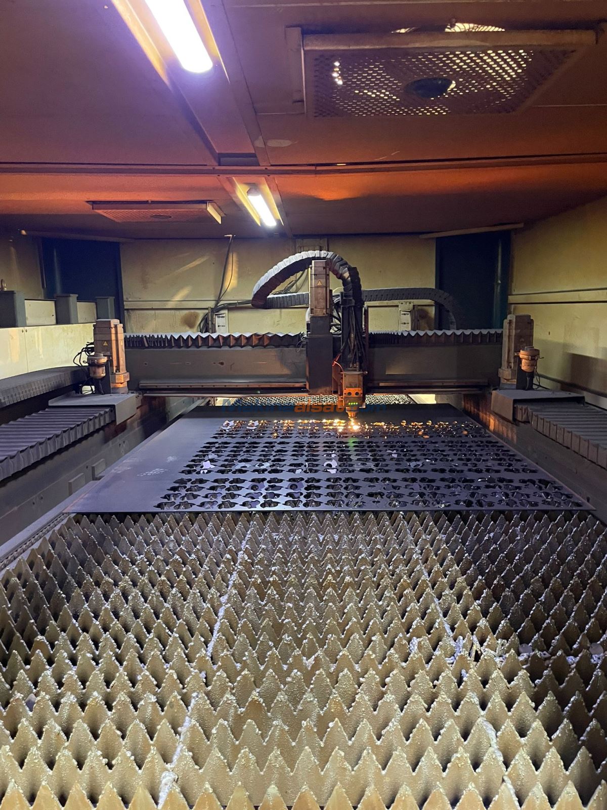 Durma HDF 3015 / 3000x1500 Fiber Lazer