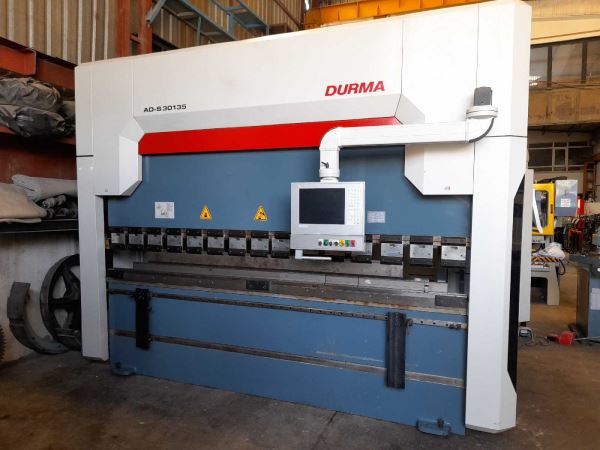 DURMA AD-S 30135 (4 EKSEN CNC) ABKANT PRES