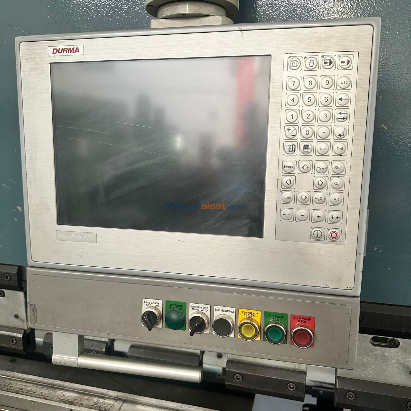 DURMAZLAR MARKA AD-S 3050 x 100 TON CNC HİDROLİK ABKANT PRES