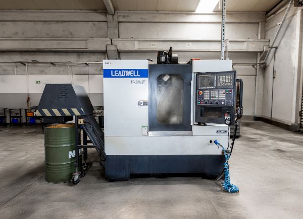 LEADWELL V30iF DİK İŞLEM