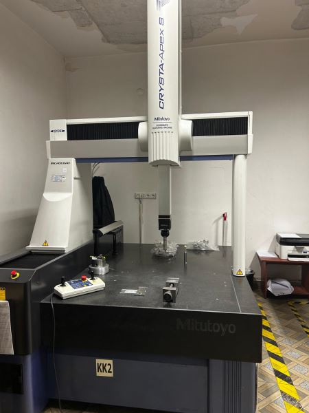 Mitutoyo Crysta Apex S9106 CMM