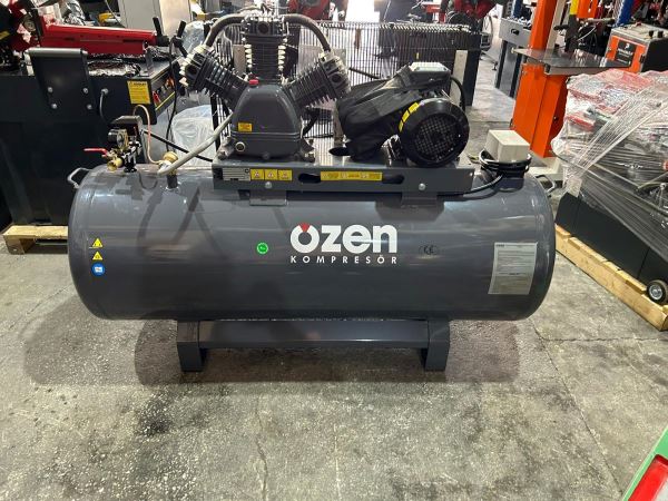 ÖZEN 500 LİTRE 12 BAR PİSTONLU KOMPRESÖR