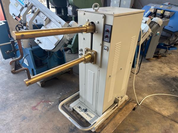 SAĞLAM MARKA 20 KW PUNTA KAYNAK