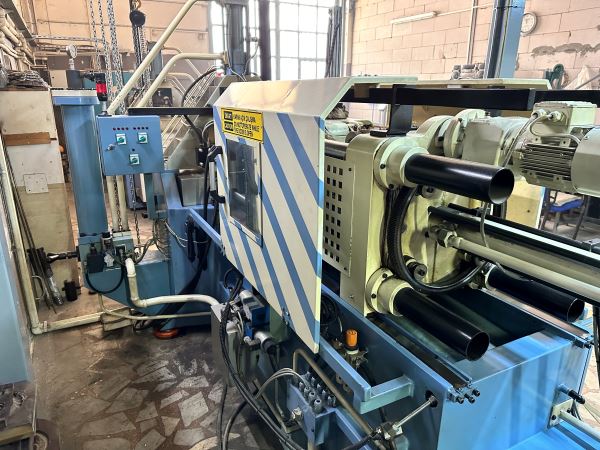 ÜÇEL PRES SICAK KAMARA 50 TON METAL ENJEKSİYON