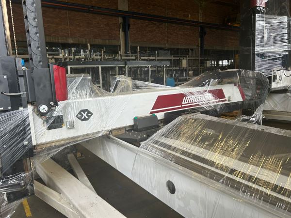 WİTTMANN 2018 MODEL PLASTİK ENJEKSİYON PARÇA ALMA ROBOTU