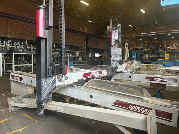 WİTTMANN 2018 MODEL PLASTİK ENJEKSİYON PARÇA ALMA ROBOTU