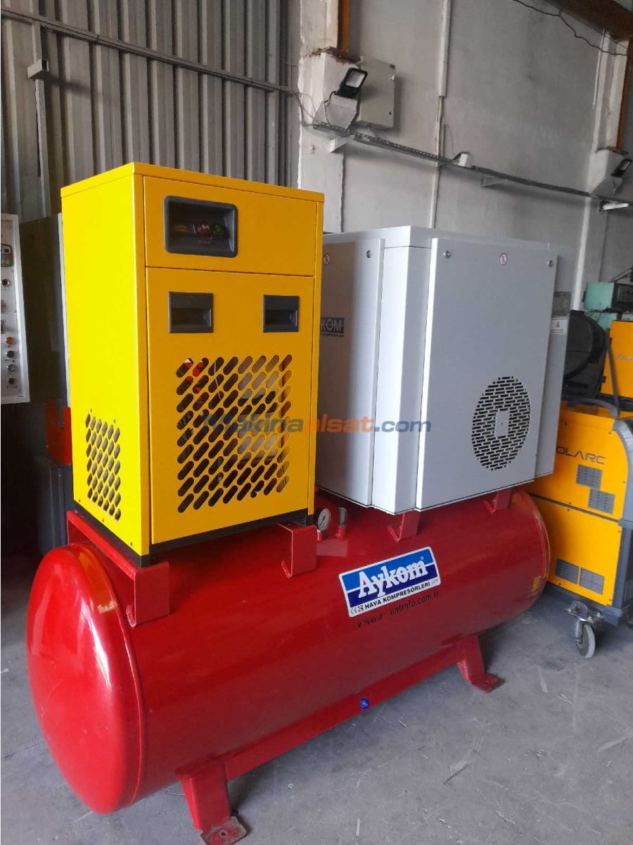 AYDIN TRAFO 11 KW VİDALI KOMPRESÖR SET