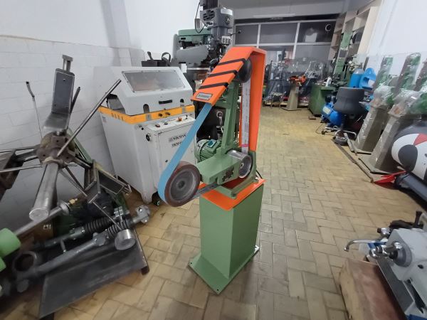 CAN MAKİNA ÜÇGEN ŞERİT BANT ZIMPARA