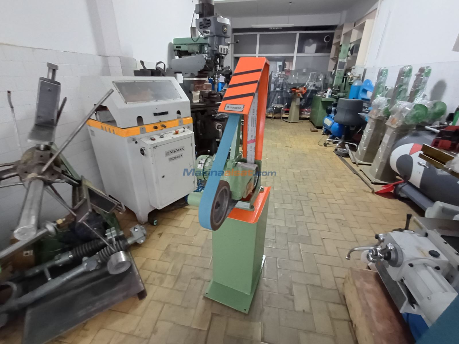 CAN MAKİNA ÜÇGEN ŞERİT BANT ZIMPARA