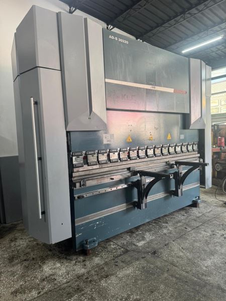 DURMAZLAR ADS 3000 x 220 TONLUK 8 Eksen HİDROLİK ABKANT