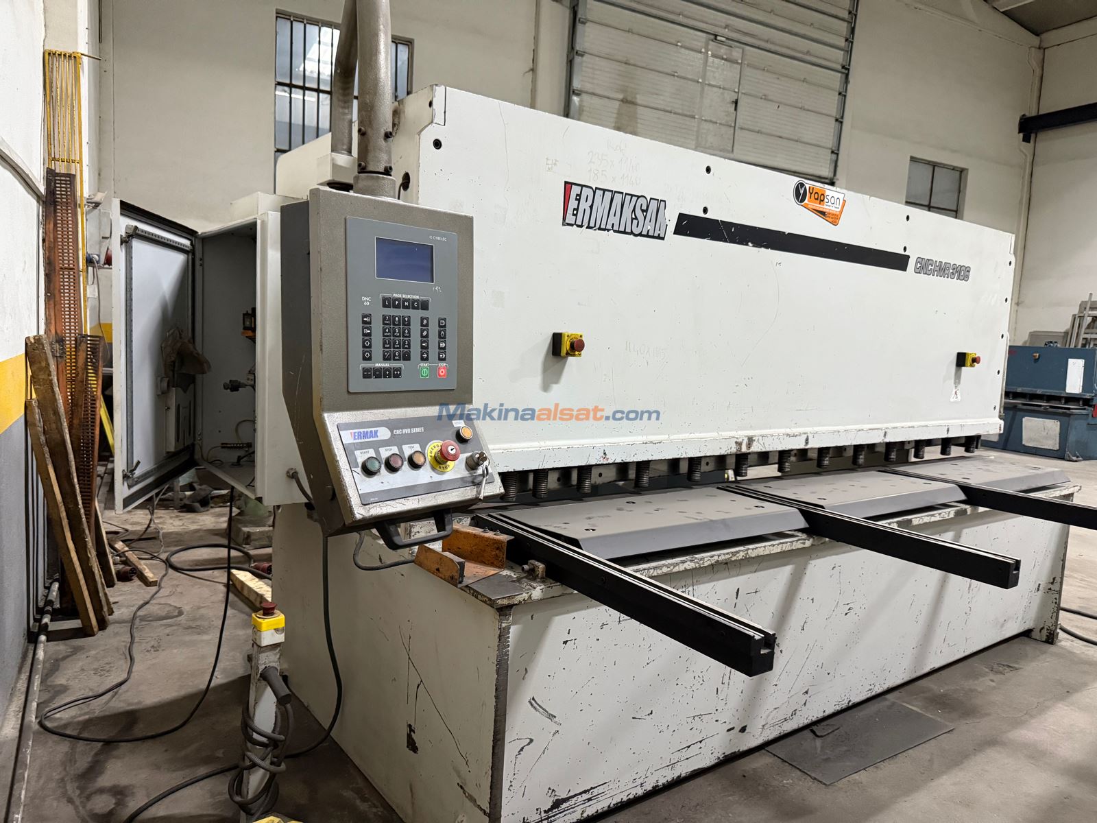 Ermaksan 3 Metre 6 mm Cnc Hidrolik Giyotin Makas