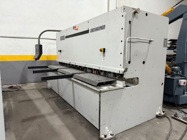 Ermaksan 3 Metre 6 mm Cnc Hidrolik Giyotin Makas