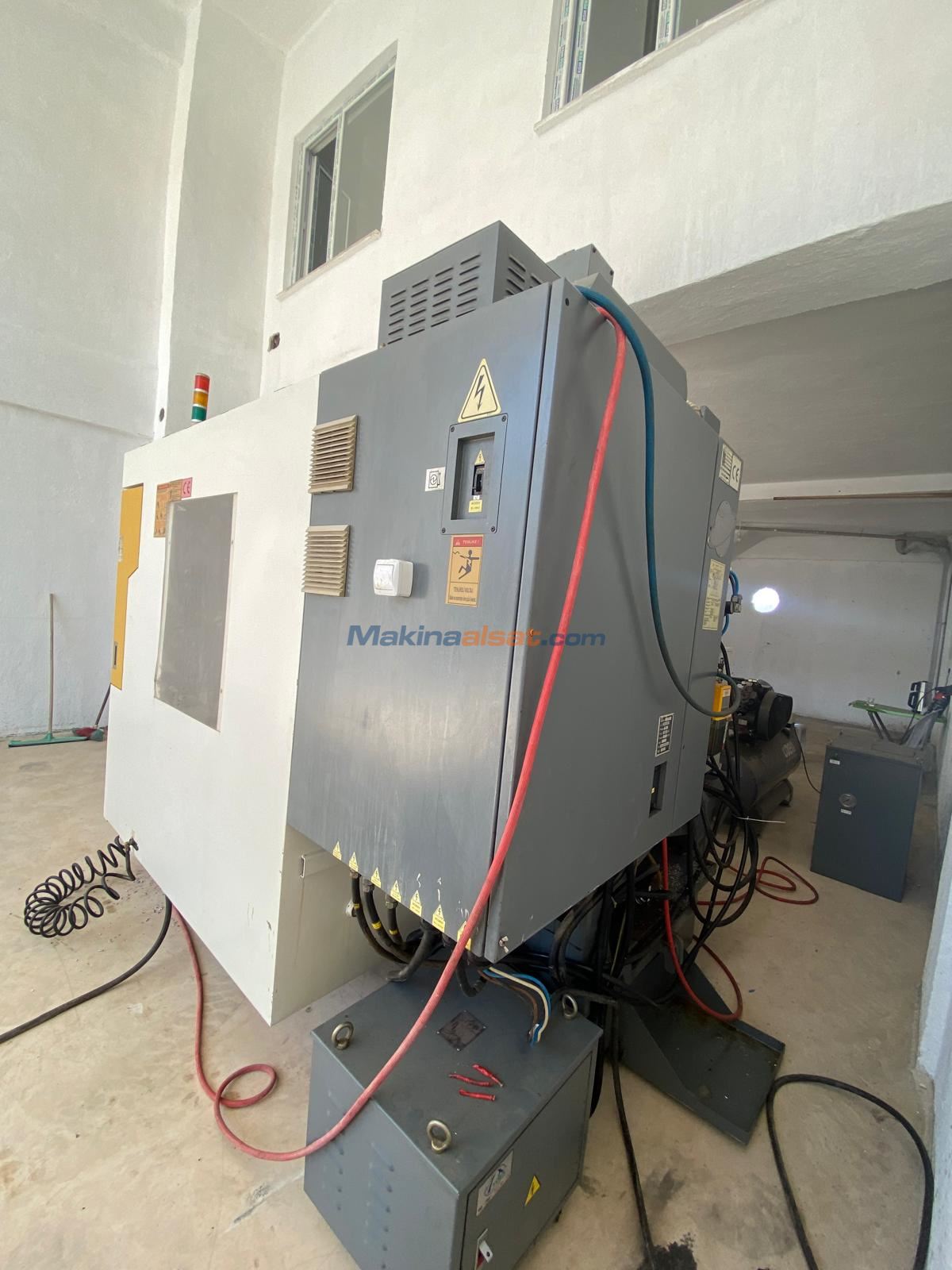 Hartford F1 Lg-800 4 Eksen Divizorlu CNC Dik İşleme Merkezi