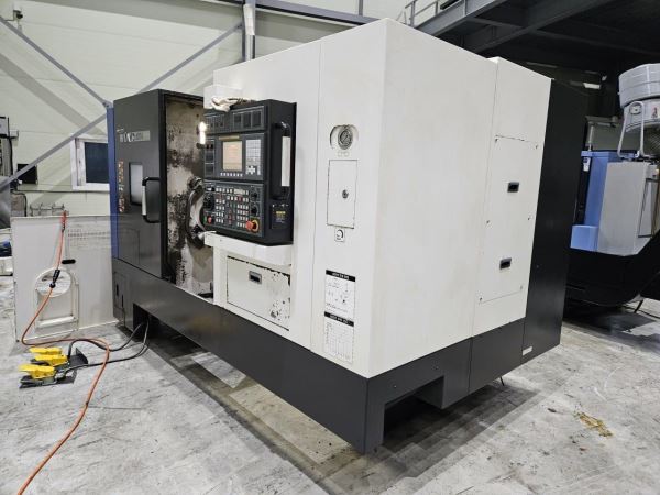 HYUNDAI WIA L300A 10" CNC TORNA