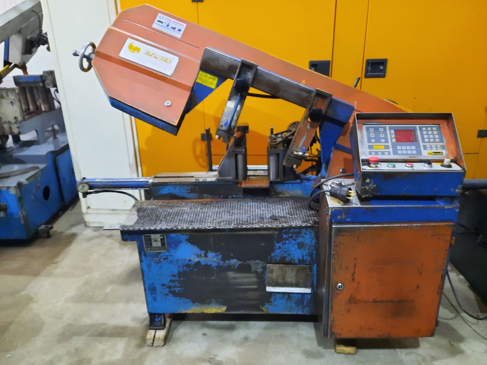 KESMAK 280 OTOMATİK ŞERİT TESTERE