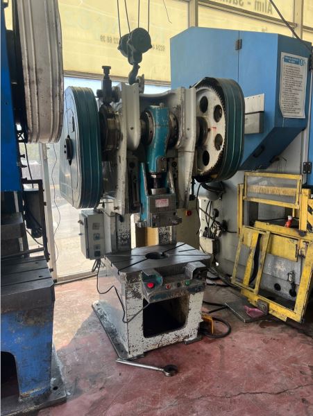 Nevres Şahin 60 Ton Eksantrik Pres