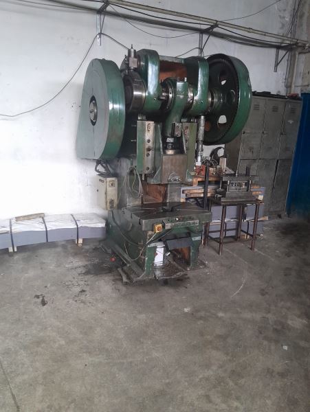 TESBİHCİ MARKA 130 TONLUK EKSANTRİK PRES