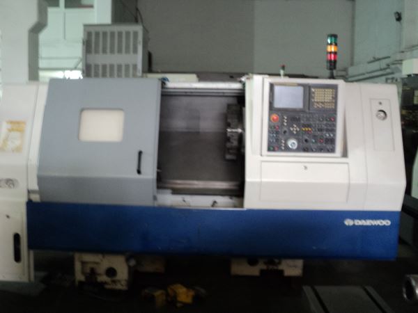 2004 Model DOOSAN Puma 240 L 700 Boy 8 İNÇ Cnc Torna