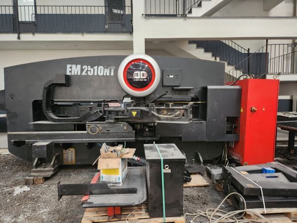 AMADA EM2510 NT CNC Punch Pres