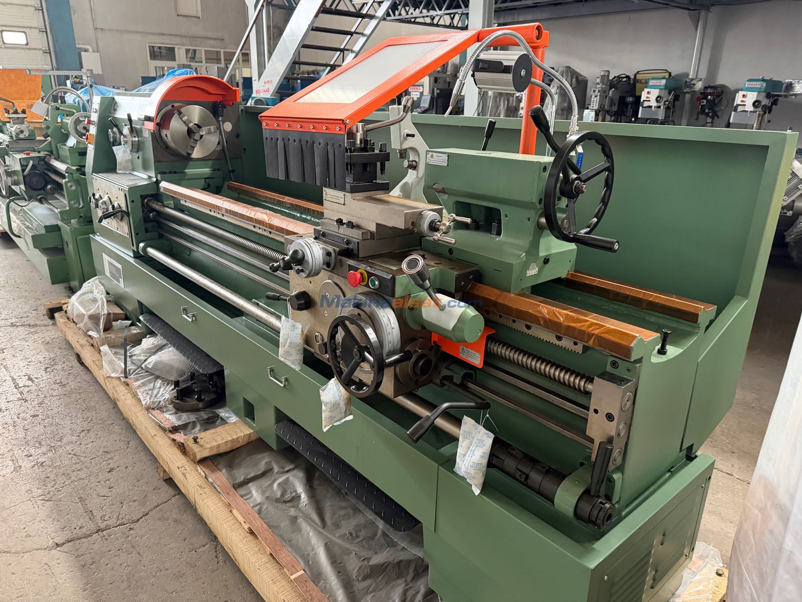 SIFIR STOK TESLİM BAOJİ CS6250B/2000 83mm FENER TORNA Used Centre Lathe ...