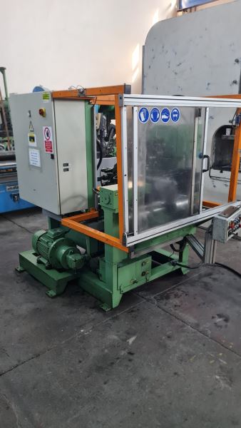 EMS MARKA BORU UCU FORM MAKİNESİ