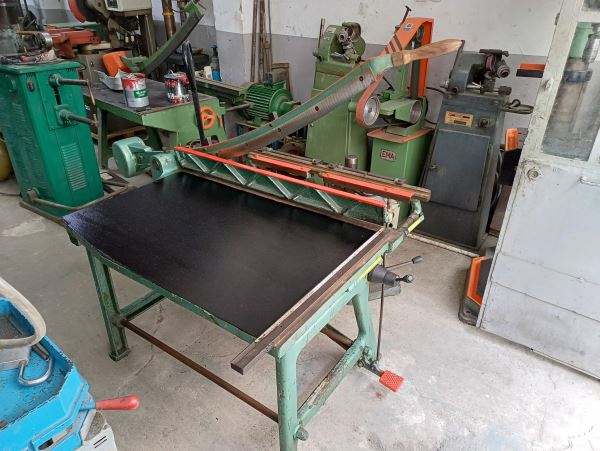 GÜNDOĞDU MAKİNA 105 CM KOLLU GİYOTİN KESME MAKASI