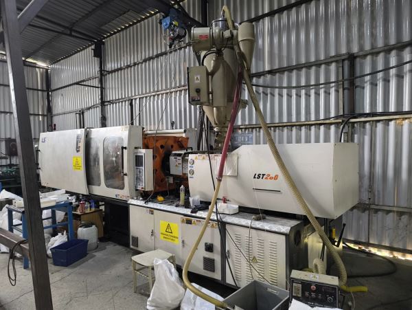 LS MARKA 280 TON Plastik Enjeksiyon