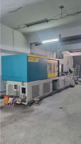 250 Ton Plastik Enjeksiyon