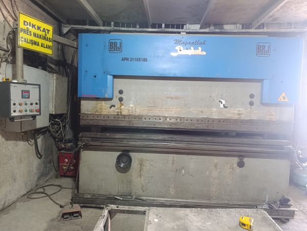 Baykal 3 Metre 180 Ton 10mm Hidrolik Abkant Pres