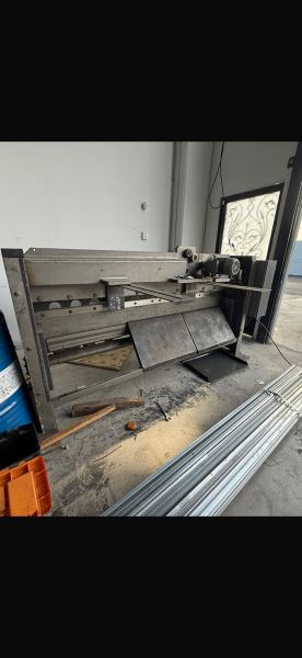 Hilalsan 2050 x 3mm Motorlu Giyotin Makas