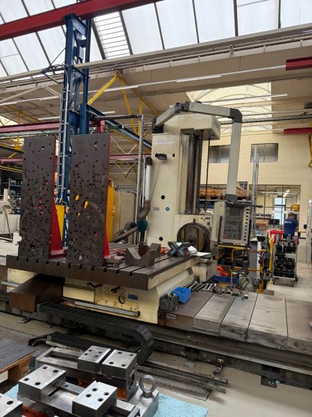 SCHARMANN – OPTICUT WF100 – CNC TISCHBOHRWERK