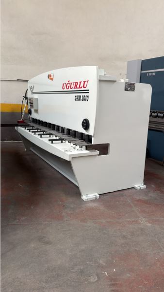 Uğurlu 3 Metre 10 mm Açı Ayarlı Giyotin Makas