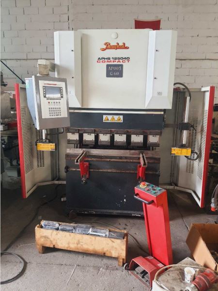 Baykal 1250 x 40 Ton 4 Eksen Cnc Abkant Pres