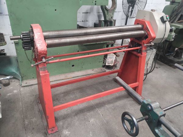 Isıtan 1270 x 86 mm Motorlu Silindir