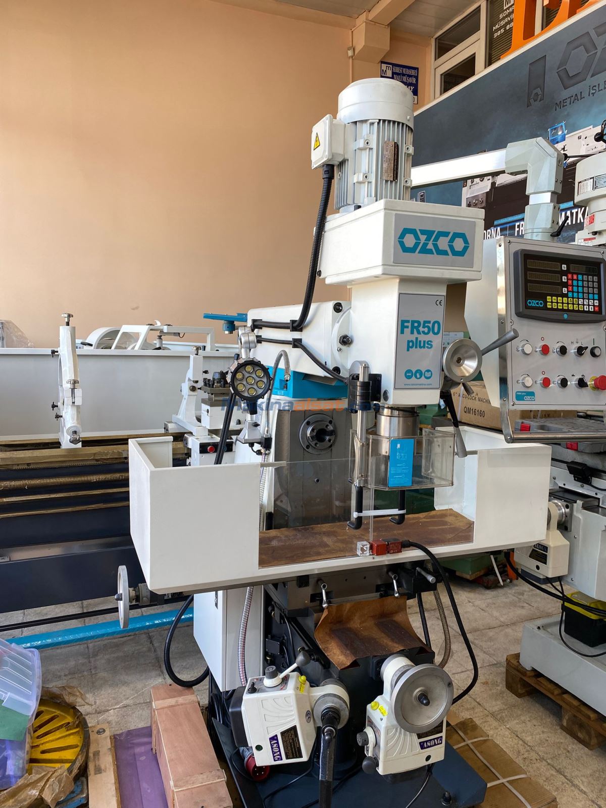 Satılık ikinci el OZCO FR 50 PLUS ÜNİVERSAL FREZE Universal Freze