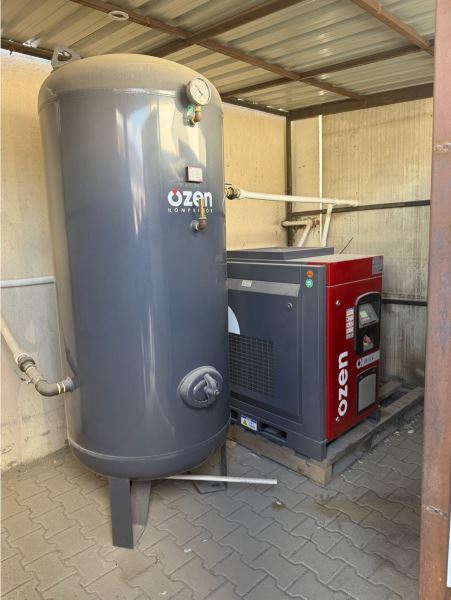 Özen 10 Bar 15 kW İnvertörlü Vidalı Kompresör