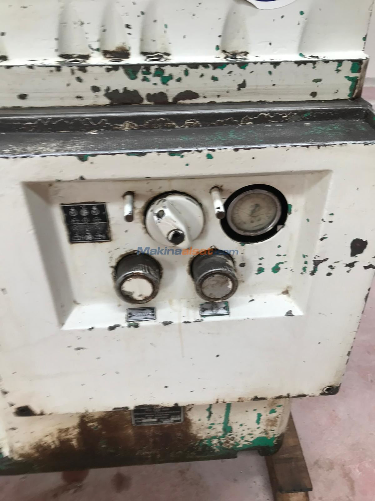 PEE WEE 25 TON OVALAMA
