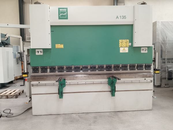 MVD A 30135 CNC HİDROLİK ABKANT PRES