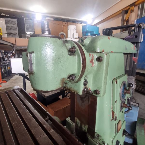 TOS FA 3 ÜNİVERSAL FREZE