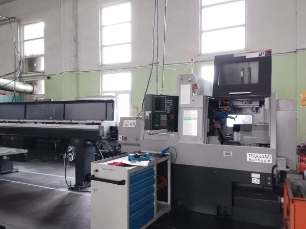 TSUGAMİ B0326E-III CNC OTOMATİK TORNA TEZGAHI + BARLOAD-AUTO31-3.0 MAGAZİNLİ OTOMATİK ÇUBUK SÜRÜCÜ