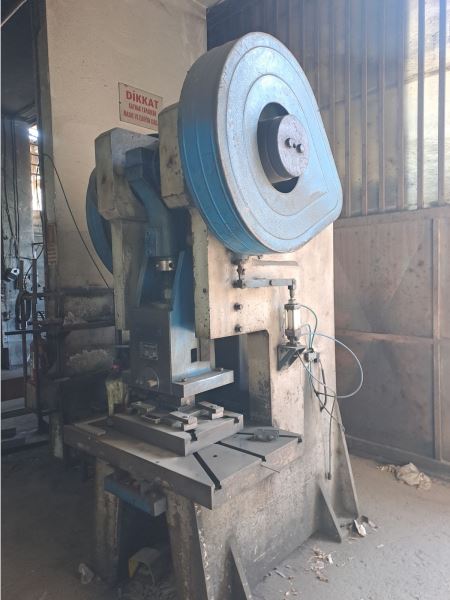 100 Ton Eksantrik Pres