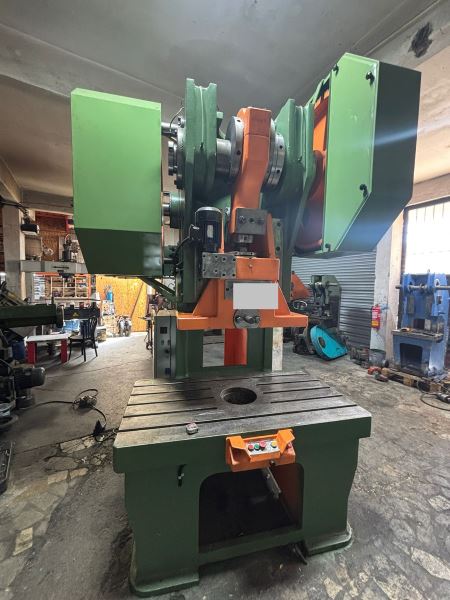 200 TONLUK HAVA KAVRAMALI EKSANTRİK PRES